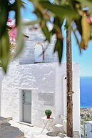 Living Theros Luxury Suites