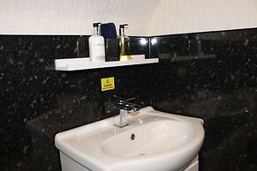 Pitfaranne Guest House