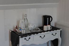 Pitfaranne Guest House