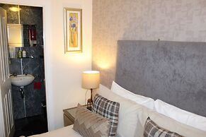 Pitfaranne Guest House