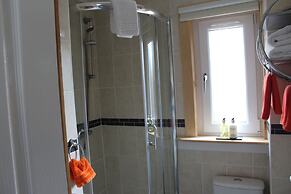 Pitfaranne Guest House