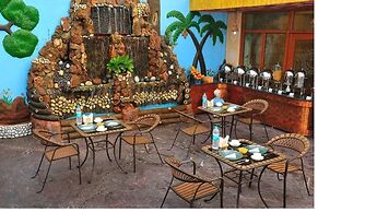 Comfort Room Shiv Dev Int