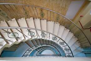 Comfort Room Shiv Dev Int