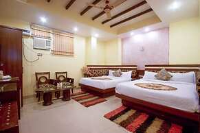 Comfort Room Shiv Dev Int