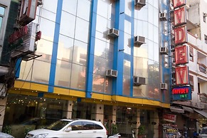 Comfort Room Shiv Dev Int