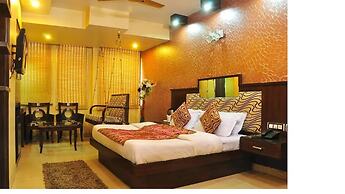 Comfort Room Shiv Dev Int