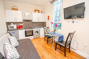 City view flat at Liverpool st Brick Ln