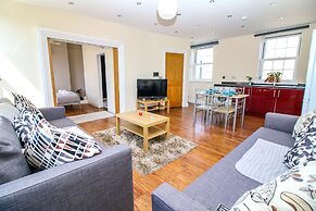 City view flat at Liverpool st Brick Ln