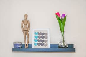 City view flat at Liverpool st Brick Ln