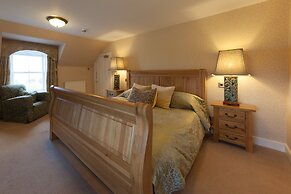 Errichel House and Cottages