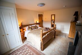 Errichel House and Cottages