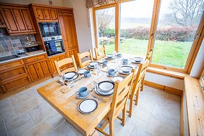 Errichel House and Cottages