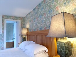 Errichel House and Cottages