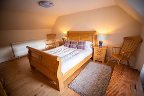 Errichel House and Cottages