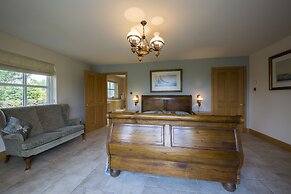 Errichel House and Cottages