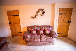 Errichel House and Cottages