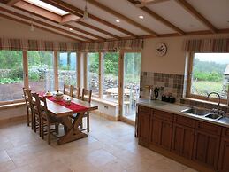 Errichel House and Cottages