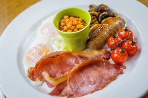 Errichel House and Cottages