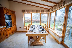 Errichel House and Cottages