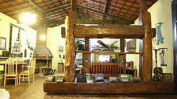 Marina e Pousada Porto do Sol