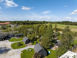 The Little Hide - Adult Only Camping Pods