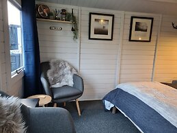 The Little Hide - Adult Only Camping Pods