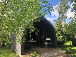 The Little Hide - Adult Only Camping Pods