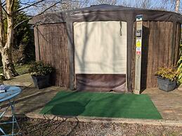 The Little Hide - Adult Only Camping Pods