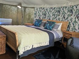 The Little Hide - Adult Only Camping Pods