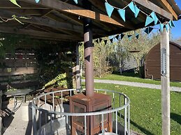 The Little Hide - Adult Only Camping Pods