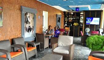 De Franklin Apartments