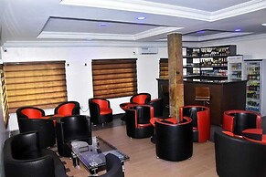 NEW POINT HOTEL AND SUITES