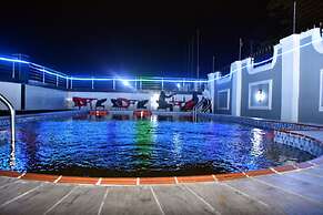 NEW POINT HOTEL AND SUITES
