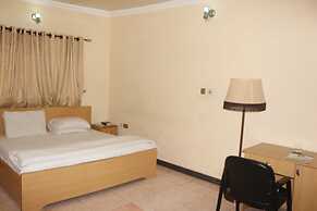 NEW POINT HOTEL AND SUITES