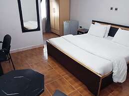 NEW POINT HOTEL AND SUITES
