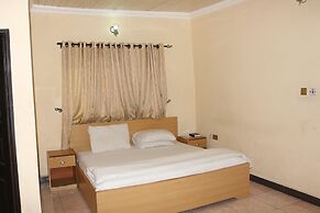 NEW POINT HOTEL AND SUITES