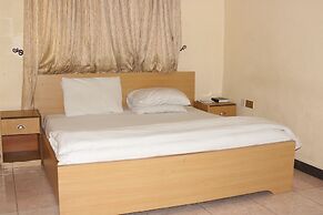 NEW POINT HOTEL AND SUITES