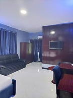 NEW POINT HOTEL AND SUITES