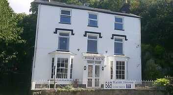 Byrdir House