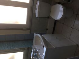 Auberge Riva Bella - Hostel