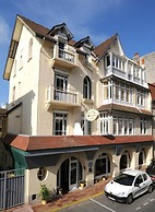 Auberge Riva Bella - Hostel