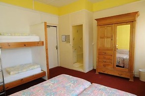 Auberge Riva Bella - Hostel