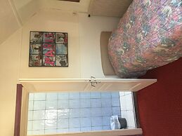 Auberge Riva Bella - Hostel