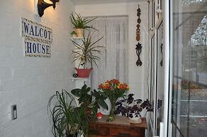 Walcot House