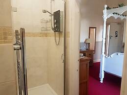 Victoria House Room Only Accommodation