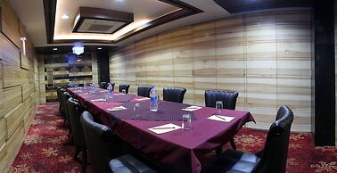 Hotel puneet international