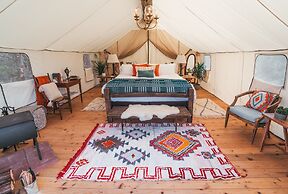 Collective Hill Country Retreat