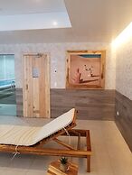 Luxury Residence Suites