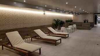 Luxury Residence Suites