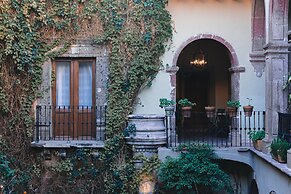 Hotel Carmina